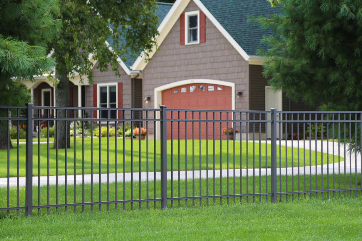 Premium Regis Aluminum Flat Top Fencing | Digger Specialties