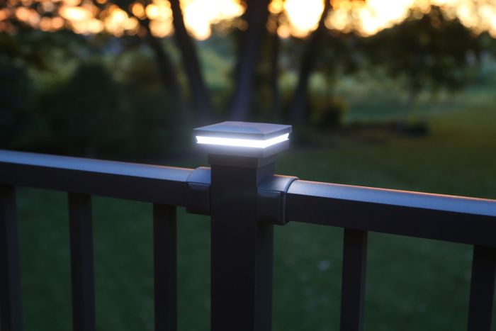 Low voltage deals fence lighting