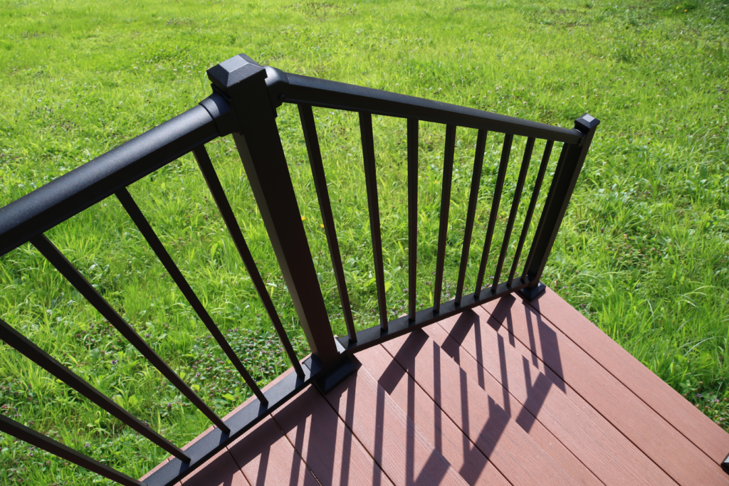 Liberty S10 Aluminum Railing | Digger Specialties, Inc.