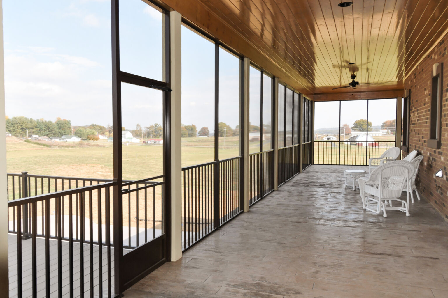 Screen Enclosure Systems | Westbury ScreenRail by DSI